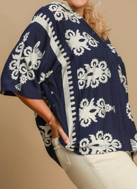 16-26 SIZE - Pretty in Paradise Navy and White Tunic -------- Size