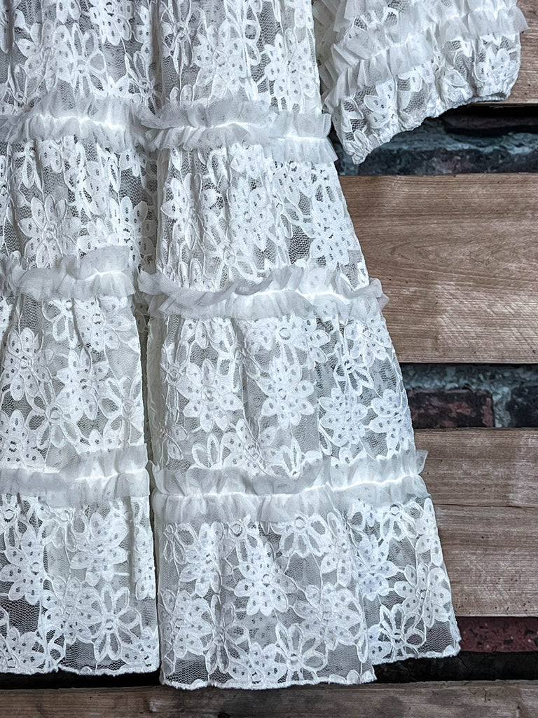 Young At Heart Timeless Pretty Lace 2Pcs Set 3Q Sleeve in White