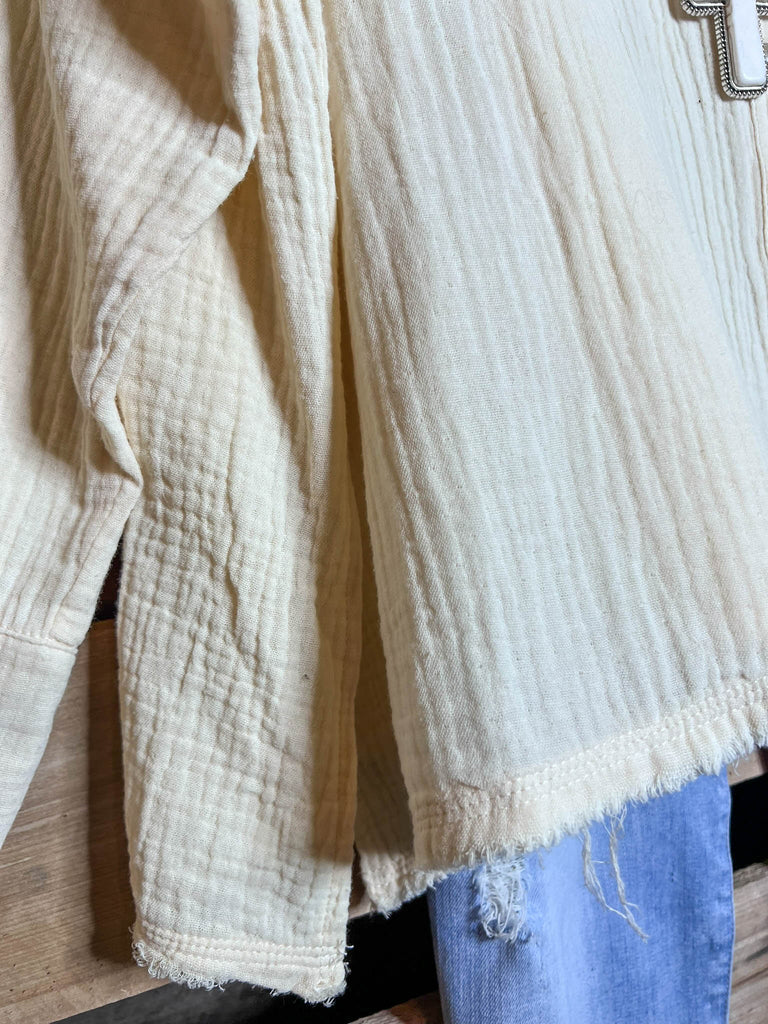 LIVE IN HARMONY 100% COTTON SHABBY SHIRT IN NATURAL BEIGE