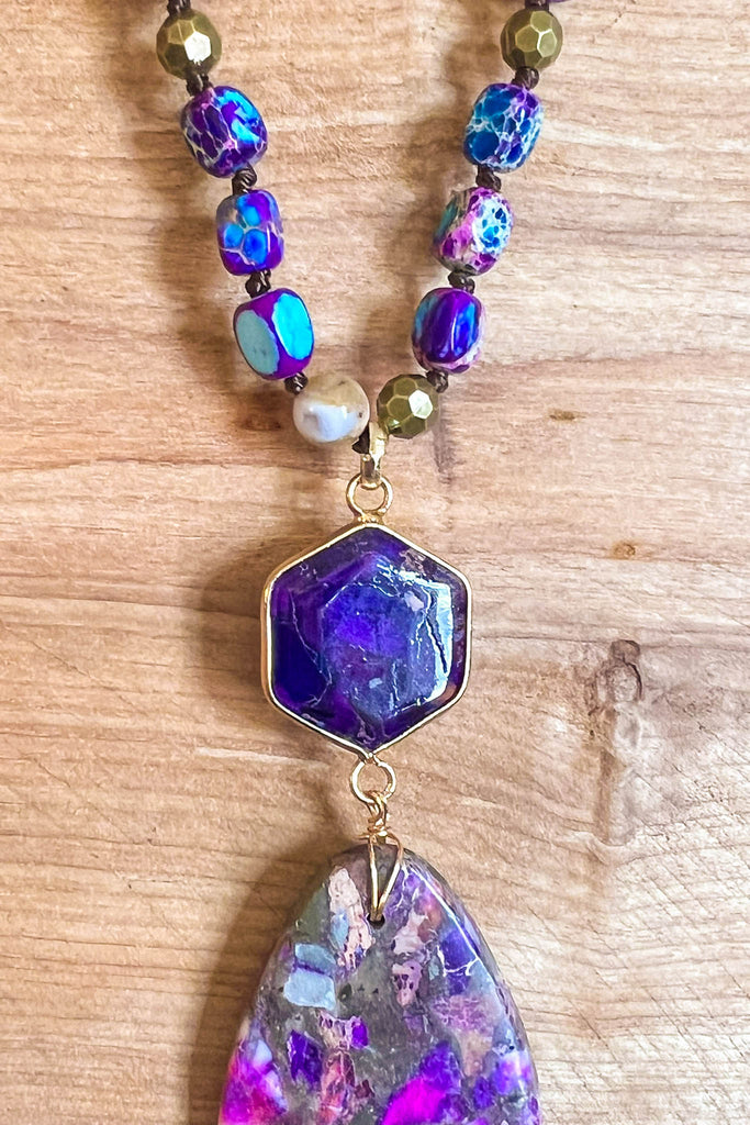 VIOLET FLAME NECKLACE WITH NATURAL STONE