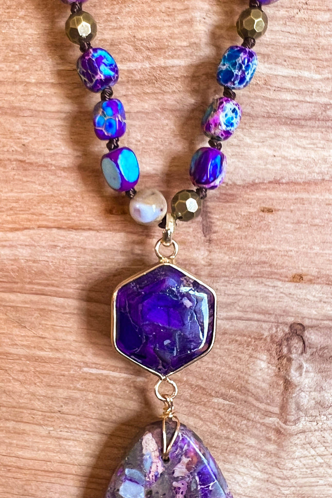 VIOLET FLAME NECKLACE WITH NATURAL STONE