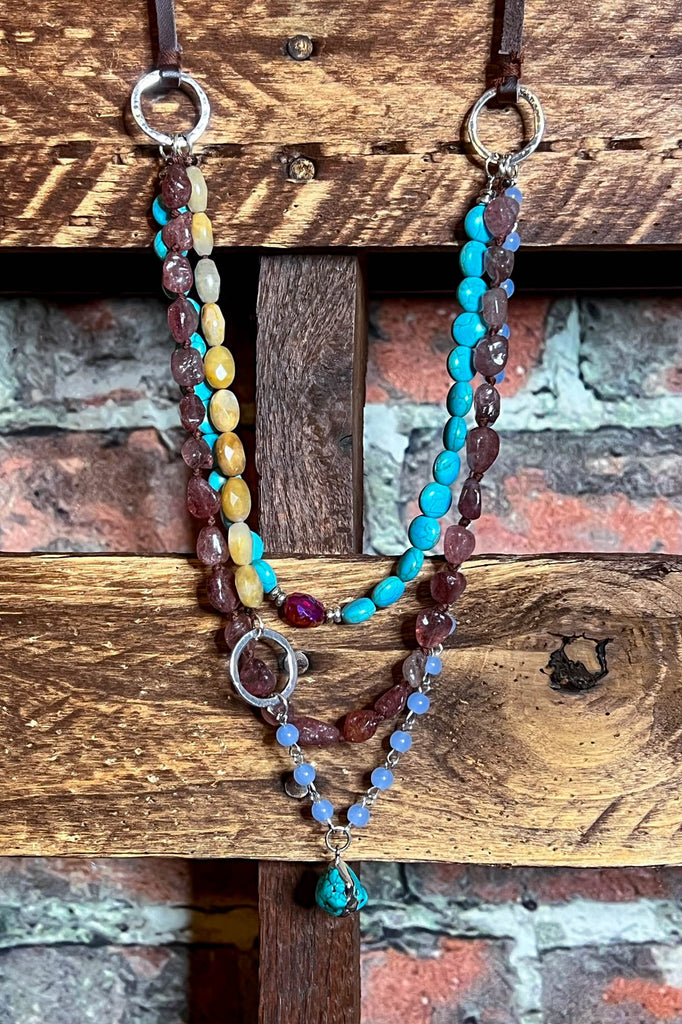 A FAIRYTALE NECKLACE NATURAL STONE MULTI-COLOR