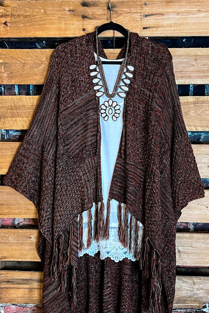 RUSTIC BEAUTY HOODED SWEATER KIMONO IN BROWN RUST