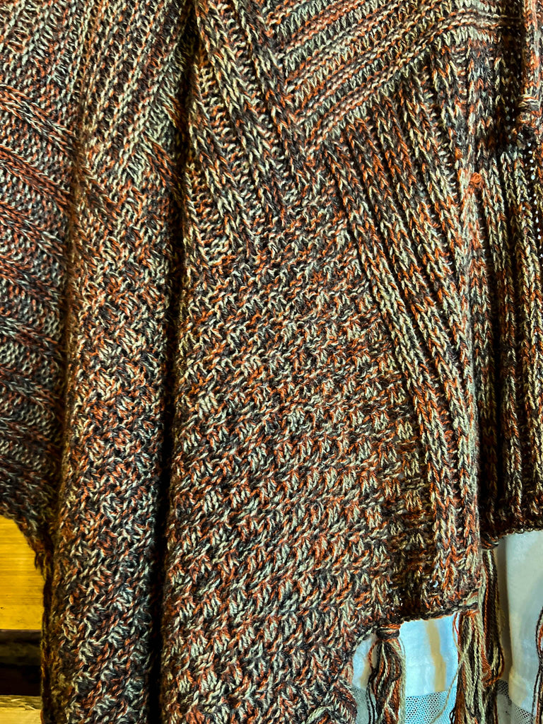 RUSTIC BEAUTY HOODED SWEATER KIMONO IN BROWN RUST