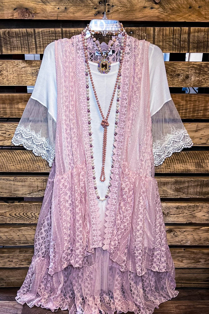 DARLING GRACEFUL WAYS TIMELESS LIGHT PINK LACE VEST