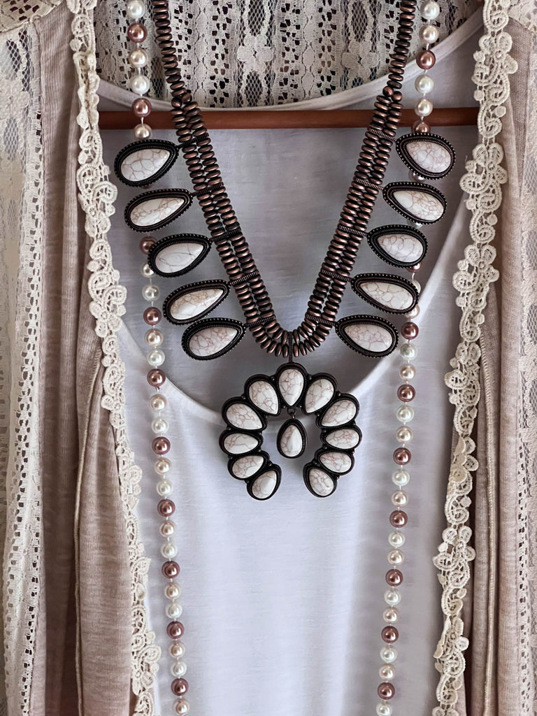 GRACEFUL DARLING VINTAGE INSPIRED LACE CARDIGAN IN BEIGE