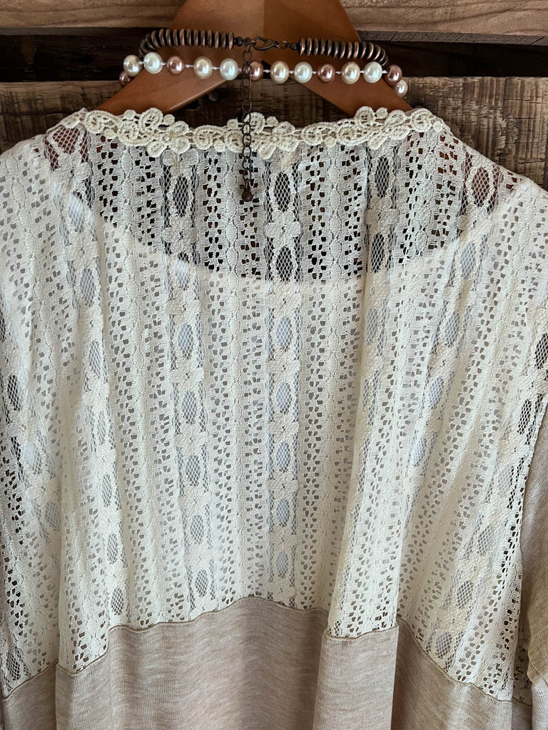GRACEFUL DARLING VINTAGE INSPIRED LACE CARDIGAN IN BEIGE