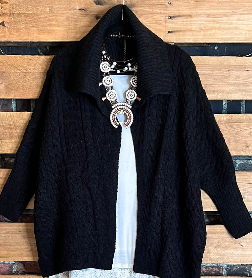 SOME KIND OF WONDERFUL COZY CARDIGAN IN BLACK
