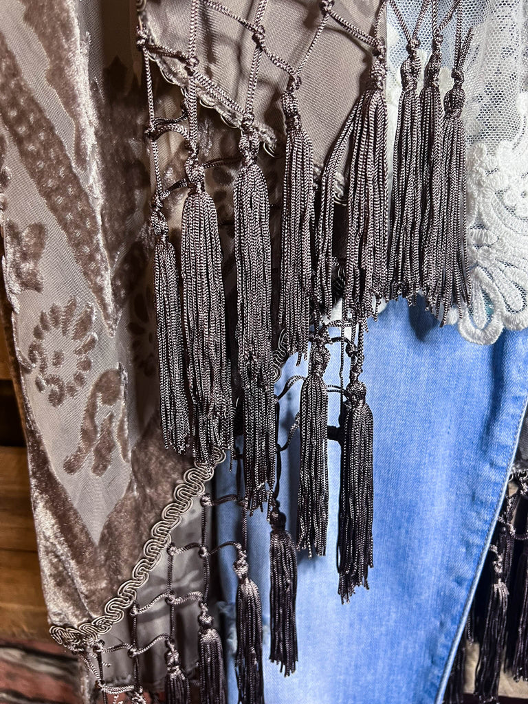 LA VIE BOHEME VELVET BURNOUT KIMONO TAUPE