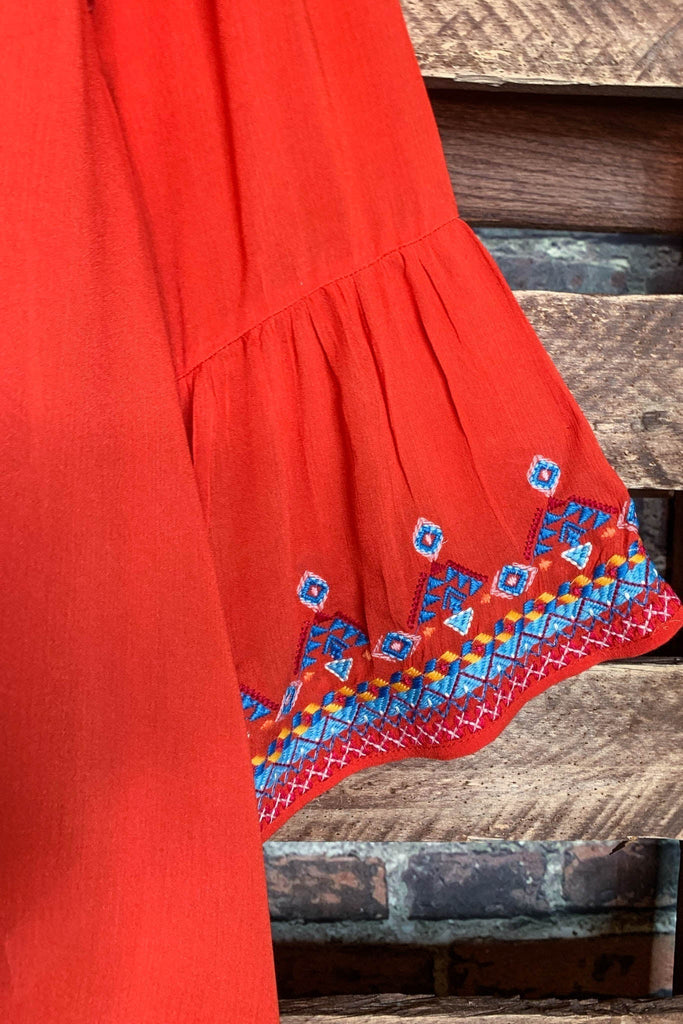 PASSIONATE HEART EMBROIDERED FLORAL TOP IN RED TOMATO