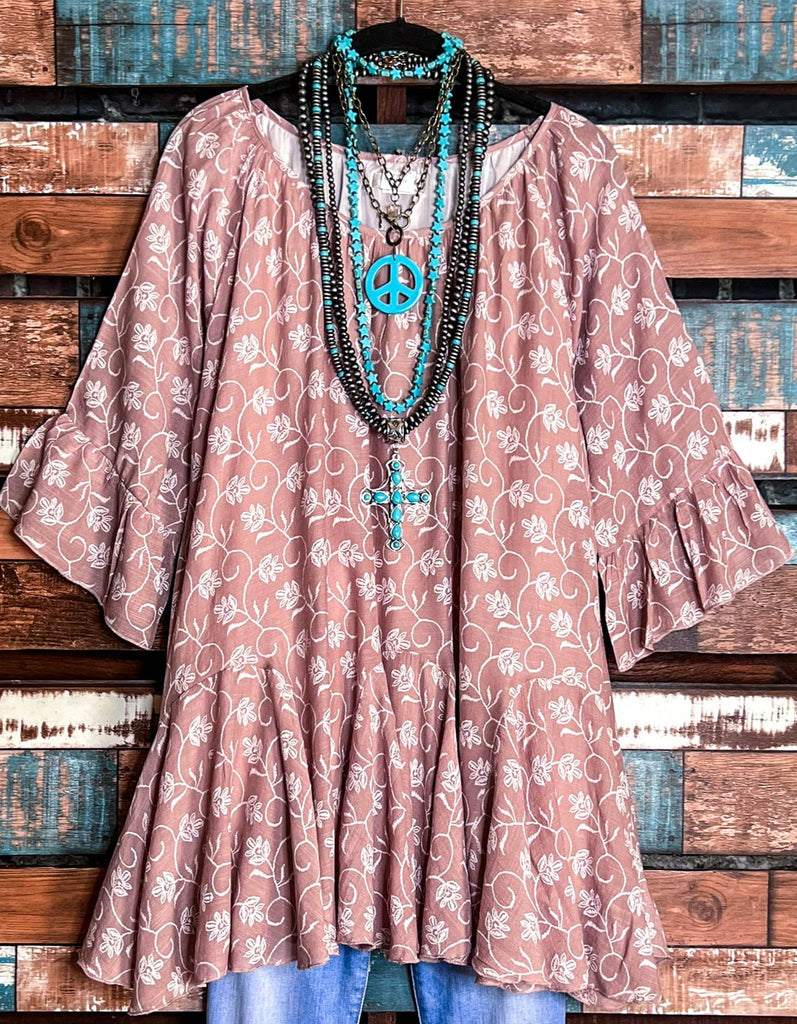 Free Soul Vibes Comfy Style Boho Swing Top in Taupe---------Sale