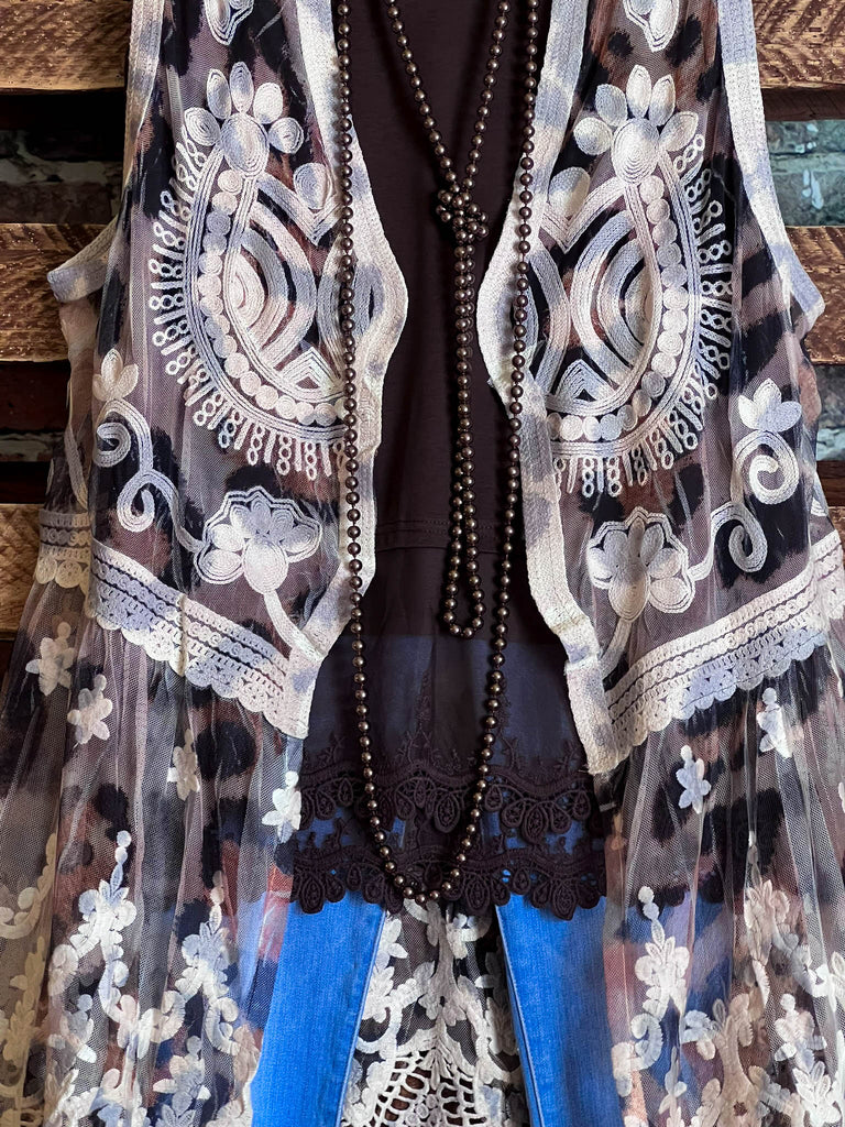 CHARM TO GO IN STYLE FAB LACE LEOPARD PRINT VEST IN BEIGE & BROWN