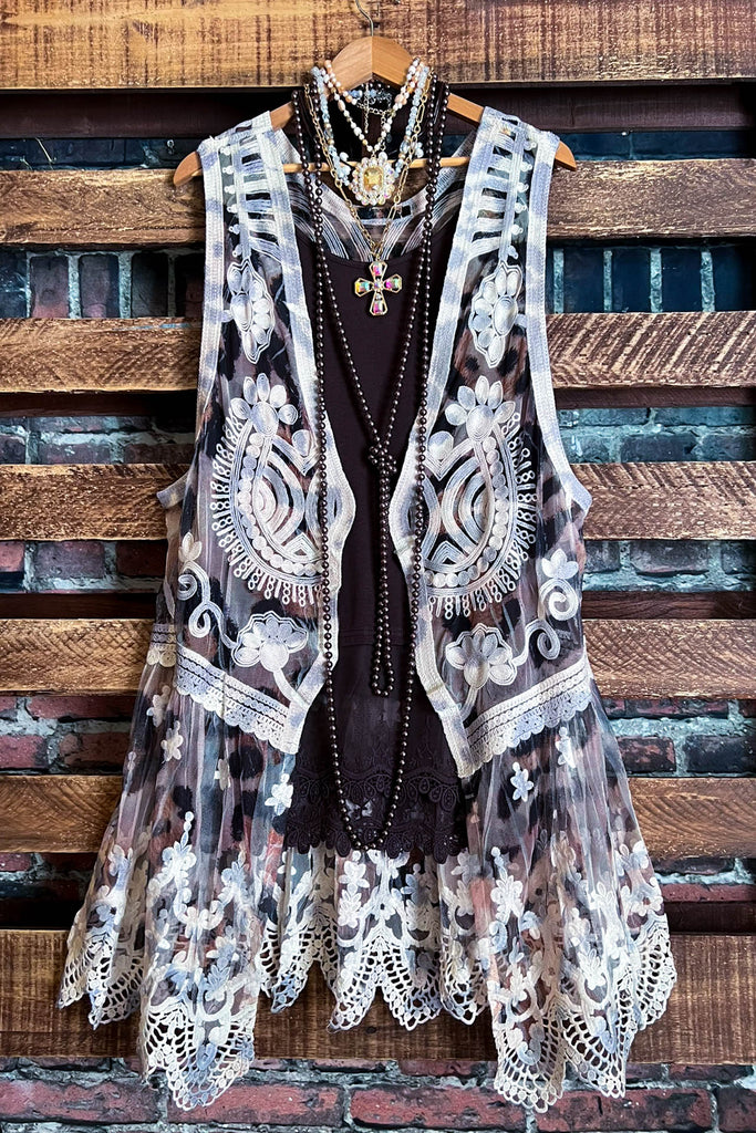 CHARM TO GO IN STYLE FAB LACE LEOPARD PRINT VEST IN BEIGE & BROWN