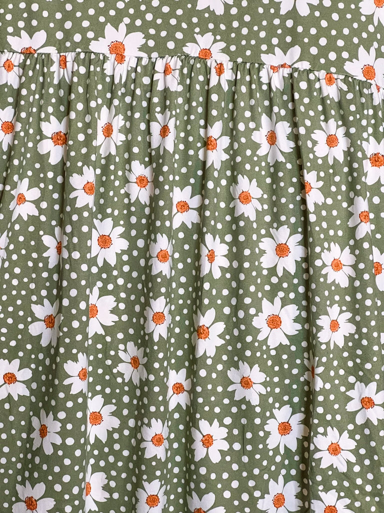 DAISY BLOOMS BABYDOLL TOP IN SAGE FLORAL