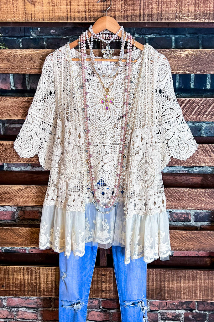 EVER SO SWEET VINTAGE CROCHET LACE VEST BEIGE