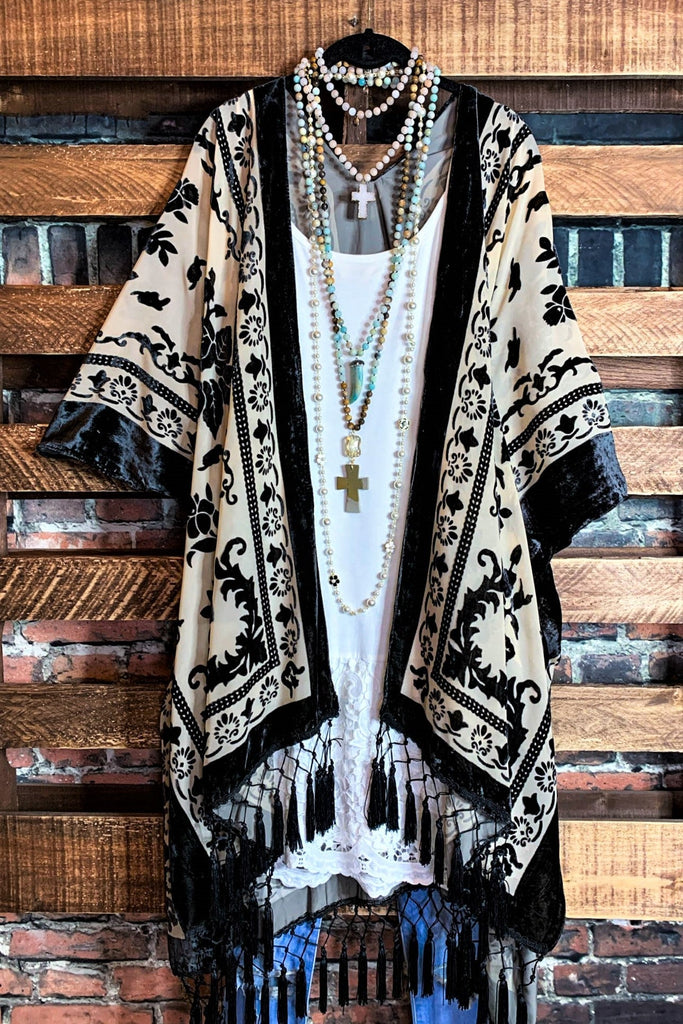 LA VIE BOHEME BLACK VELVET BURNOUT KIMONO