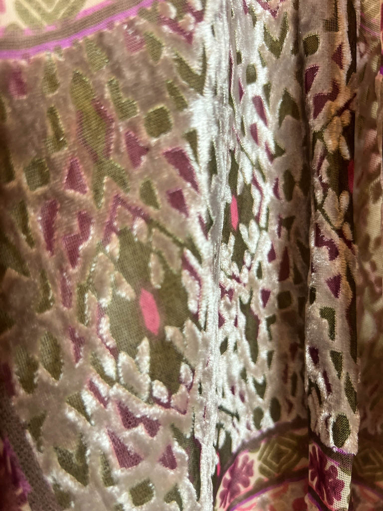 SWEET NOSTALGIA VELVET PINK PURPLE AND MULTI-COLOR KIMONO