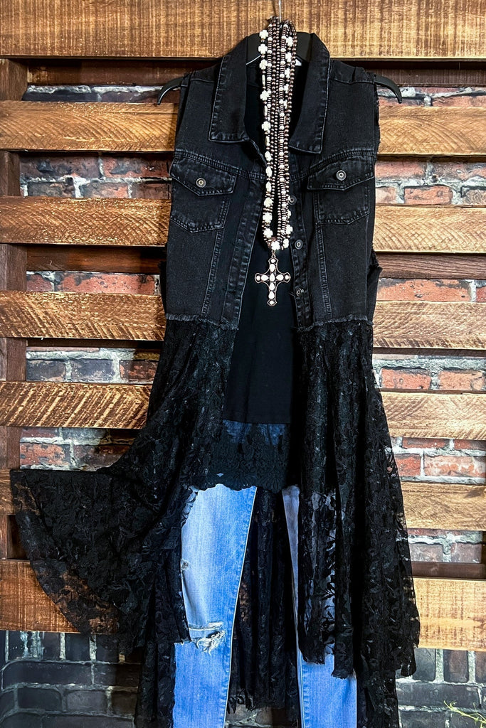 NEVER OUT OF STYLE BOHO DENIM & LACE VEST IN BLACK