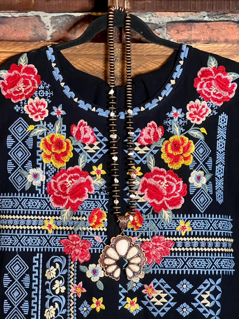 16-20 SIZE - 100% COTTON FLORAL BLOUSE IN BLACK --------SALE