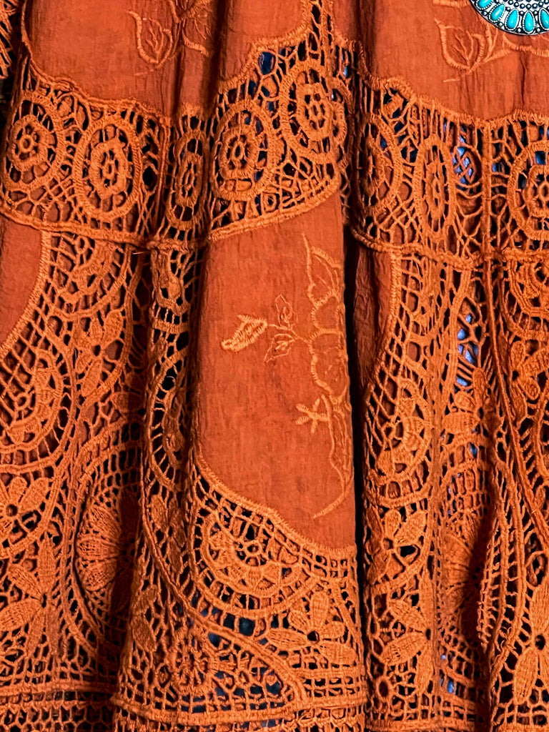A FAIRYTALE PRETTY 100% COTTON CROCHET LACE TUNIC IN RUST