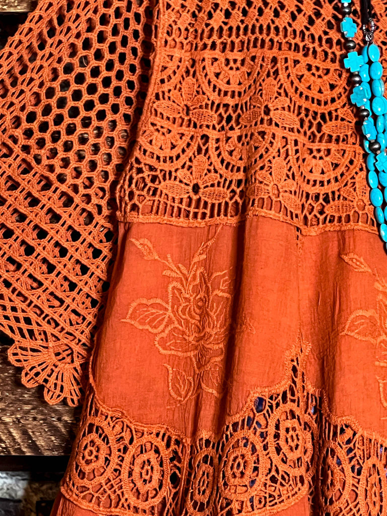 A FAIRYTALE PRETTY 100% COTTON CROCHET LACE TUNIC IN RUST