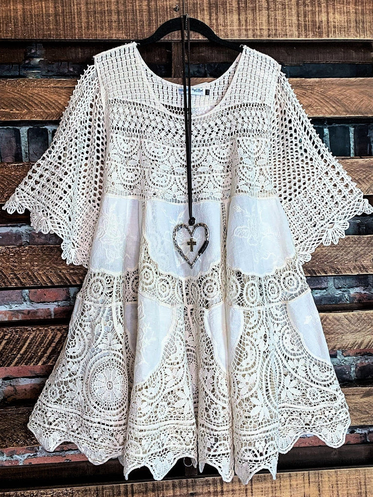 A FAIRYTALE PRETTY 100% COTTON CROCHET LACE IN NATURAL