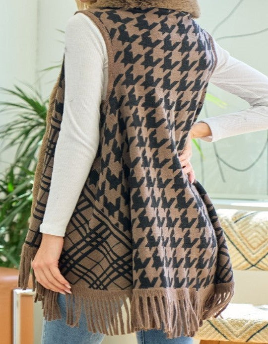 STYLISH COZY VEST IN BROWN & MOCHA ------------ SALE
