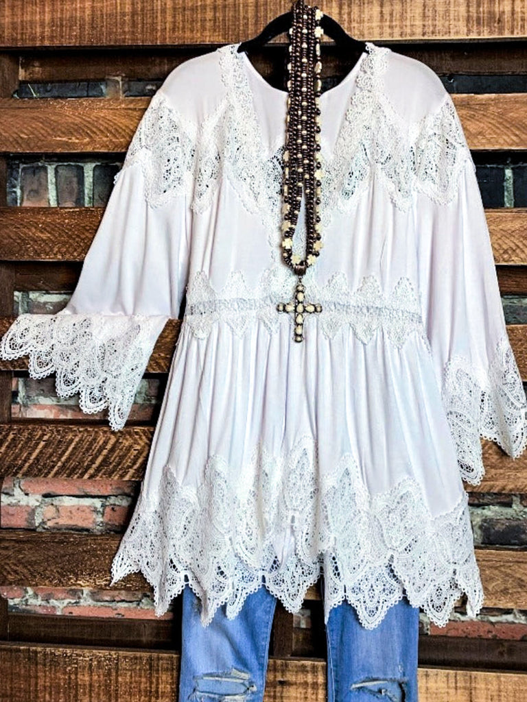 LIKE A LOVE SONG VINTAGE-INSPIRED TUNIC IN WHITE