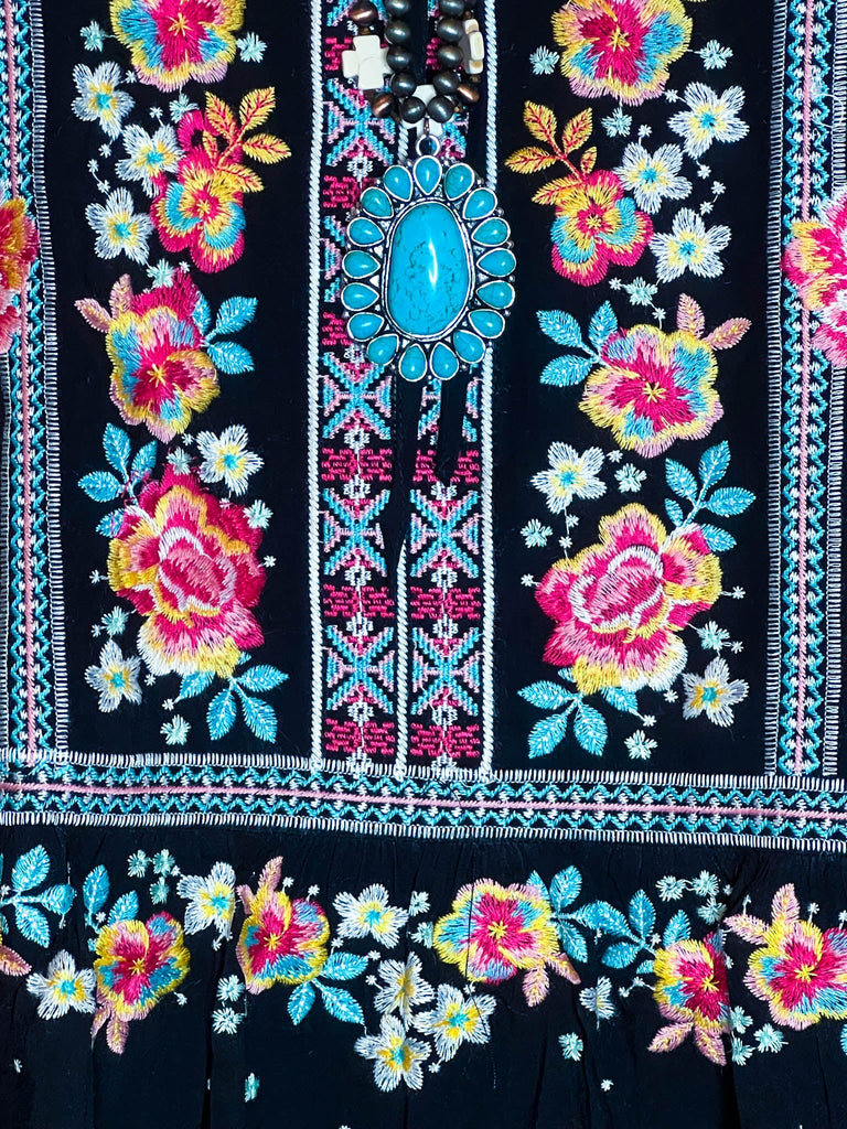 16-20 SIZE - EMBROIDERED BLOUSE IN BLACK---------SALE