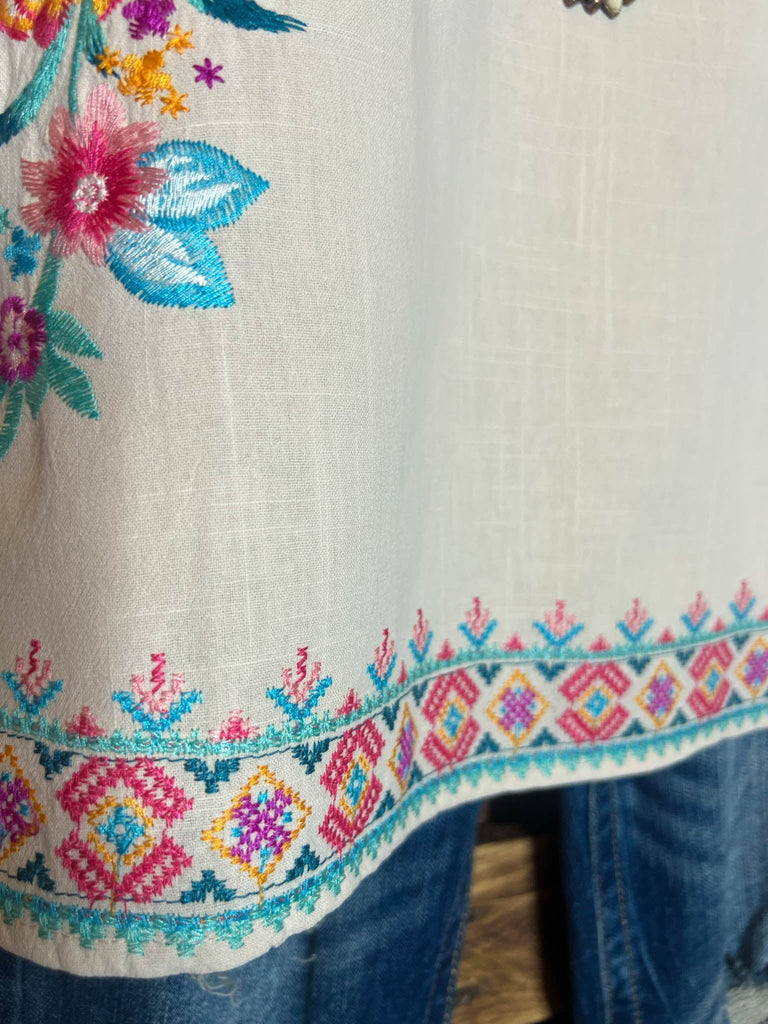6-24 SIZE - Natural 100% Cotton Floral Embroidered Top--------SALE