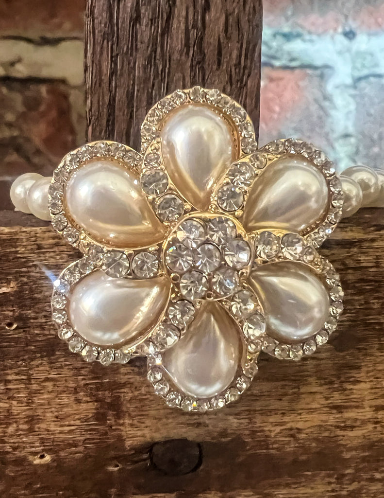 Classic Pearl Fleur Set Necklace