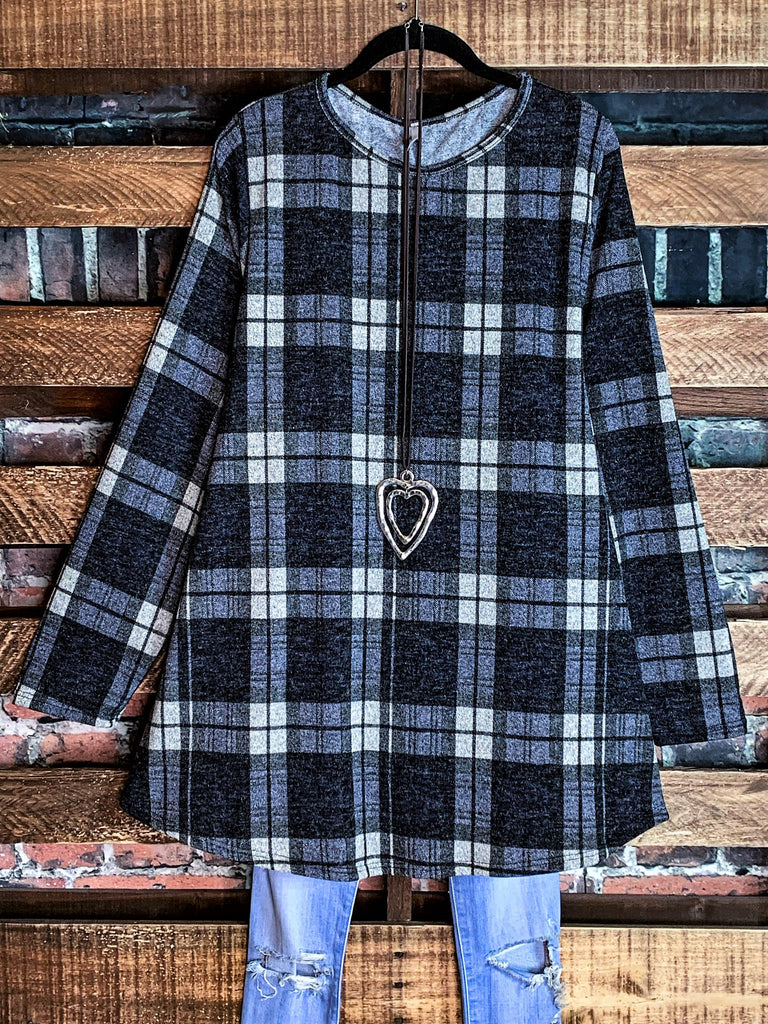 22-26 PLAID HACCI SWEATER TUNIC IN BLACK & MIX-------SALE