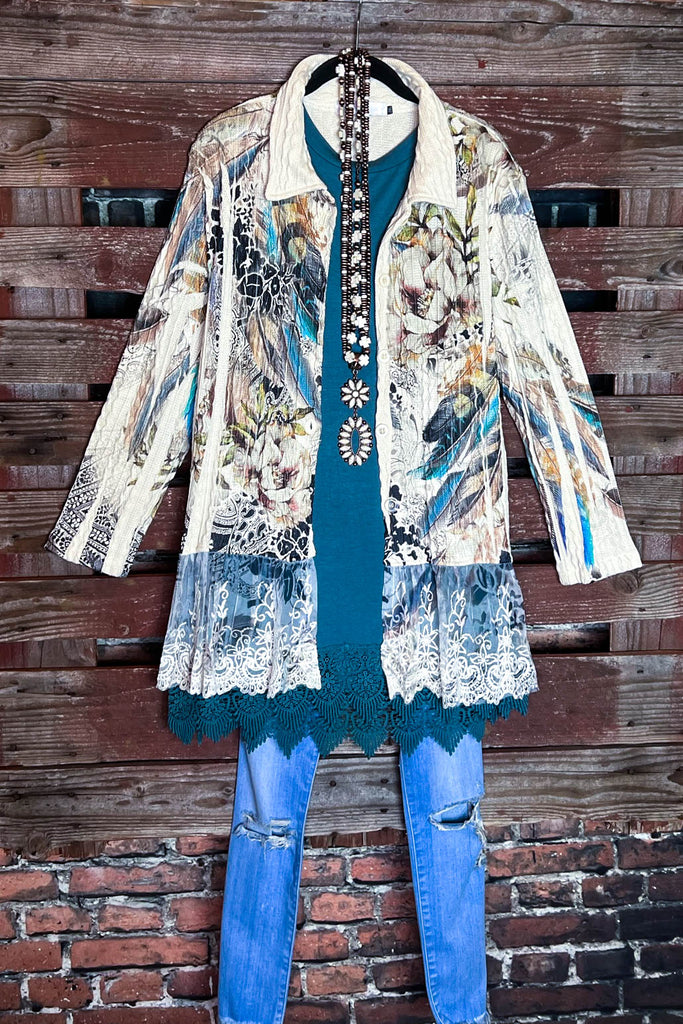 WONDER PARADISE LACE JACKET IN FLORAL & FEATHER PRINT