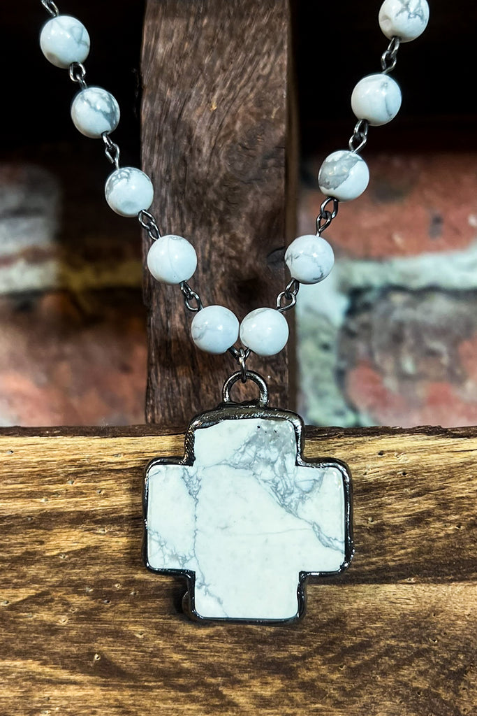 BLESSED CHARM BE INSPIRED CROSS WHITE NATURAL STONE