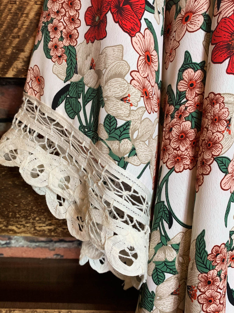 BLISSFUL DAYS FLORAL KIMONO IN MULTI-COLOR--------------sale