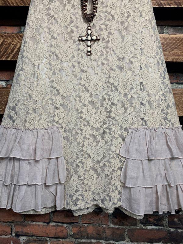 LACE DRESS IN TAUPE