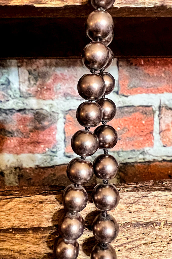 LONG PEARL BEAD NECKLACE SET IN BROWN MOCHA