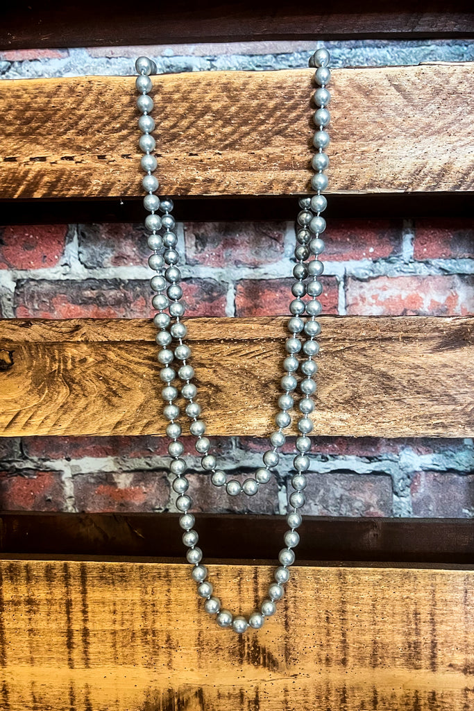 LONG PEARL BEAD NECKLACE SET IN GRAY SILVER