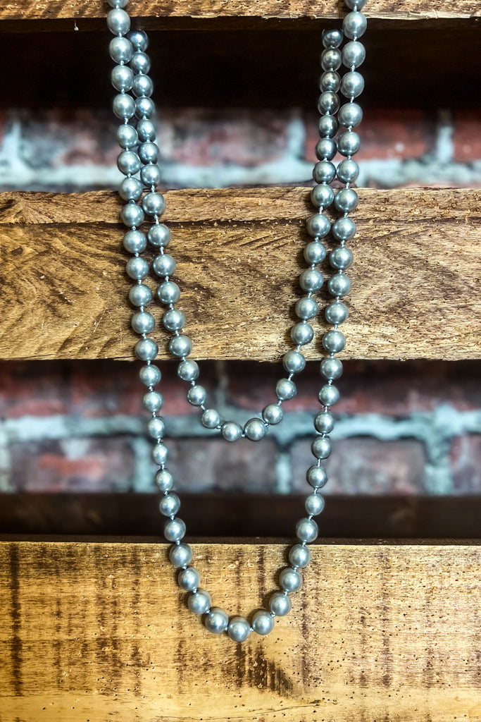 LONG PEARL BEAD NECKLACE SET IN GRAY SILVER