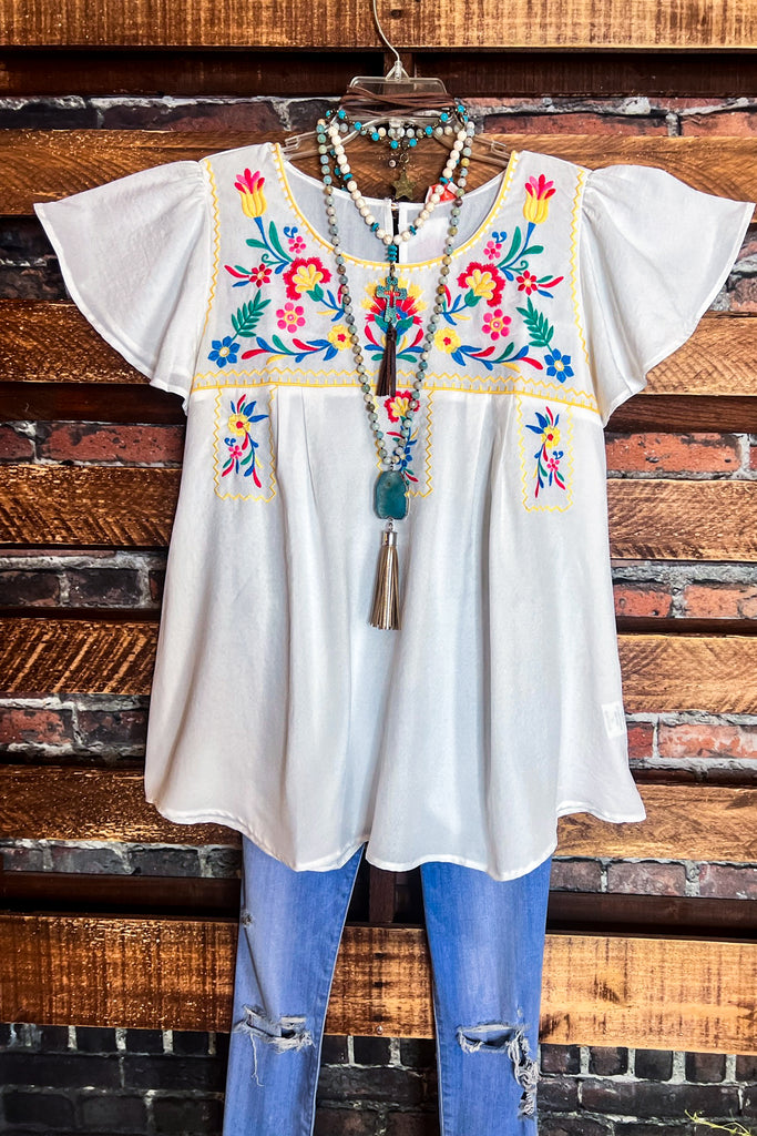 14-20 SIZE - DELICATE GARDENS IVORY EMBROIDERED TOP---------SALE