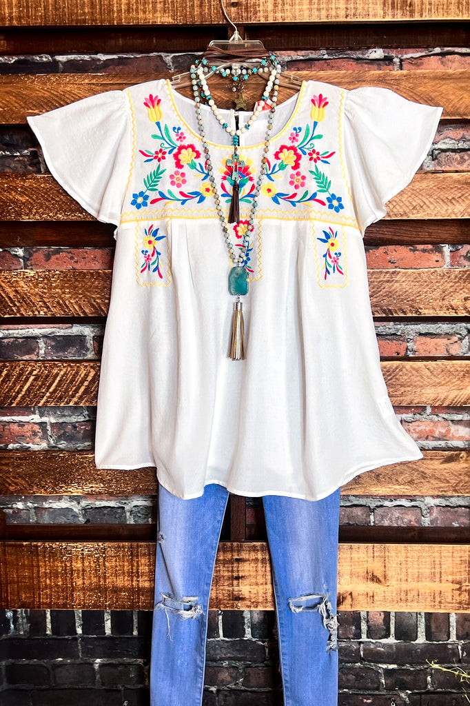 14-20 SIZE - DELICATE GARDENS IVORY EMBROIDERED TOP---------SALE