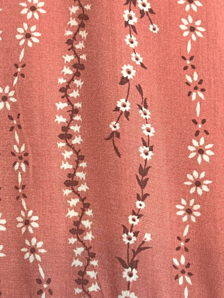 22-26 SIZE - FLORAL BABYDOLL TOP OVERSIZED IN ASH CORAL ------------ SALE