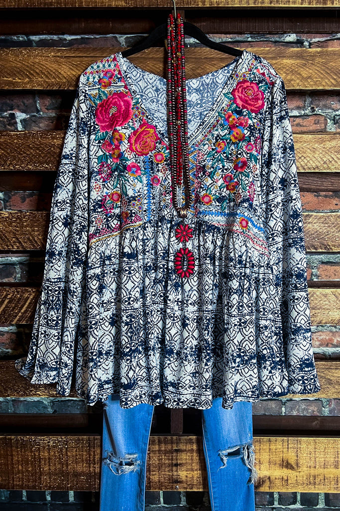 MORNING MUSE NAVY PRINT & IVORY EMBROIDERED TOP