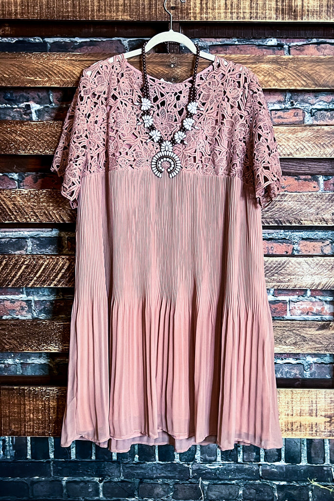 14-16 SIZE - MAUVE PLEATED DRESS --------SALE