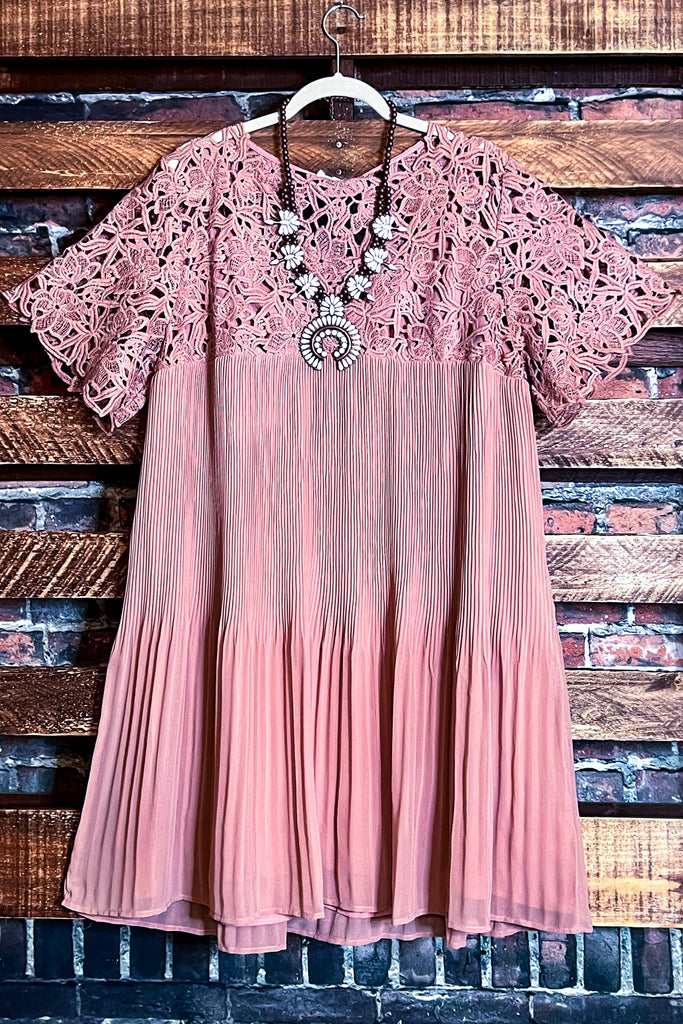 14-16 SIZE - MAUVE PLEATED DRESS --------SALE