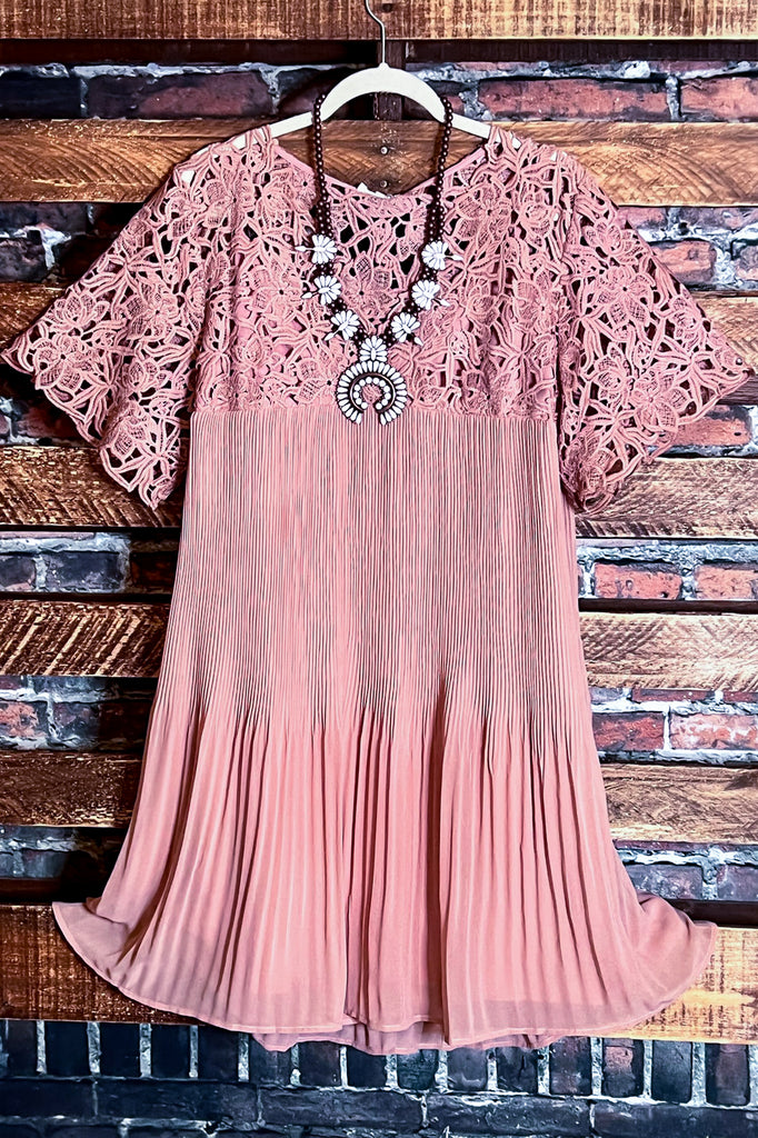 14-16 SIZE - MAUVE PLEATED DRESS --------SALE