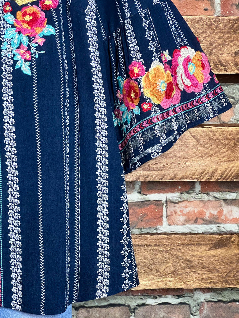 16-18 - SIZE - LOVE'S HIGHT HOPE NAVY EMBROIDERED TOP----------SALE