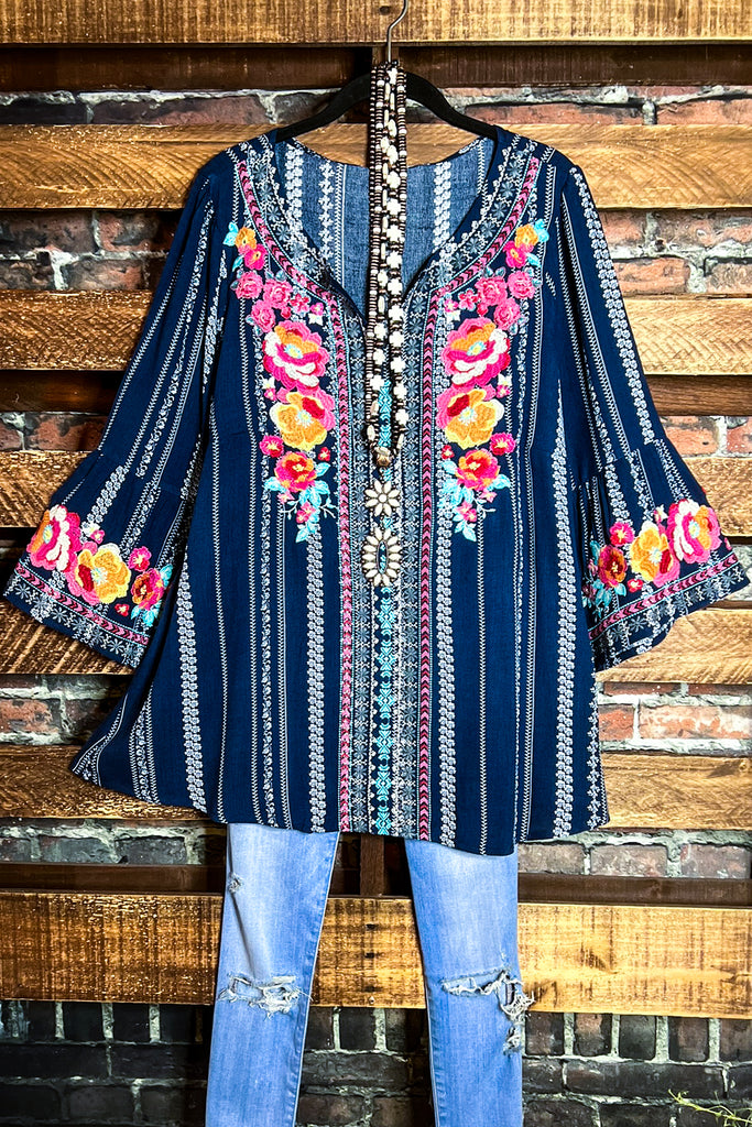 16-18 - SIZE - LOVE'S HIGHT HOPE NAVY EMBROIDERED TOP----------SALE