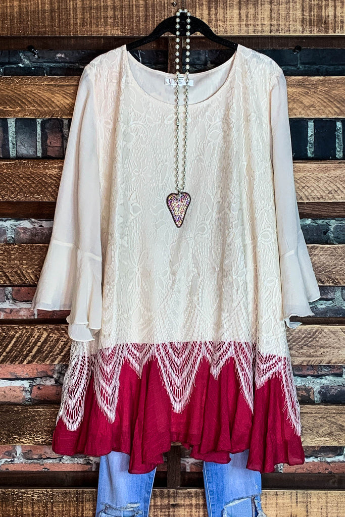 ABSOLUTELY UNFORGETTABLE FAB LACE TUNIC IN BEIGE & CRIMSON