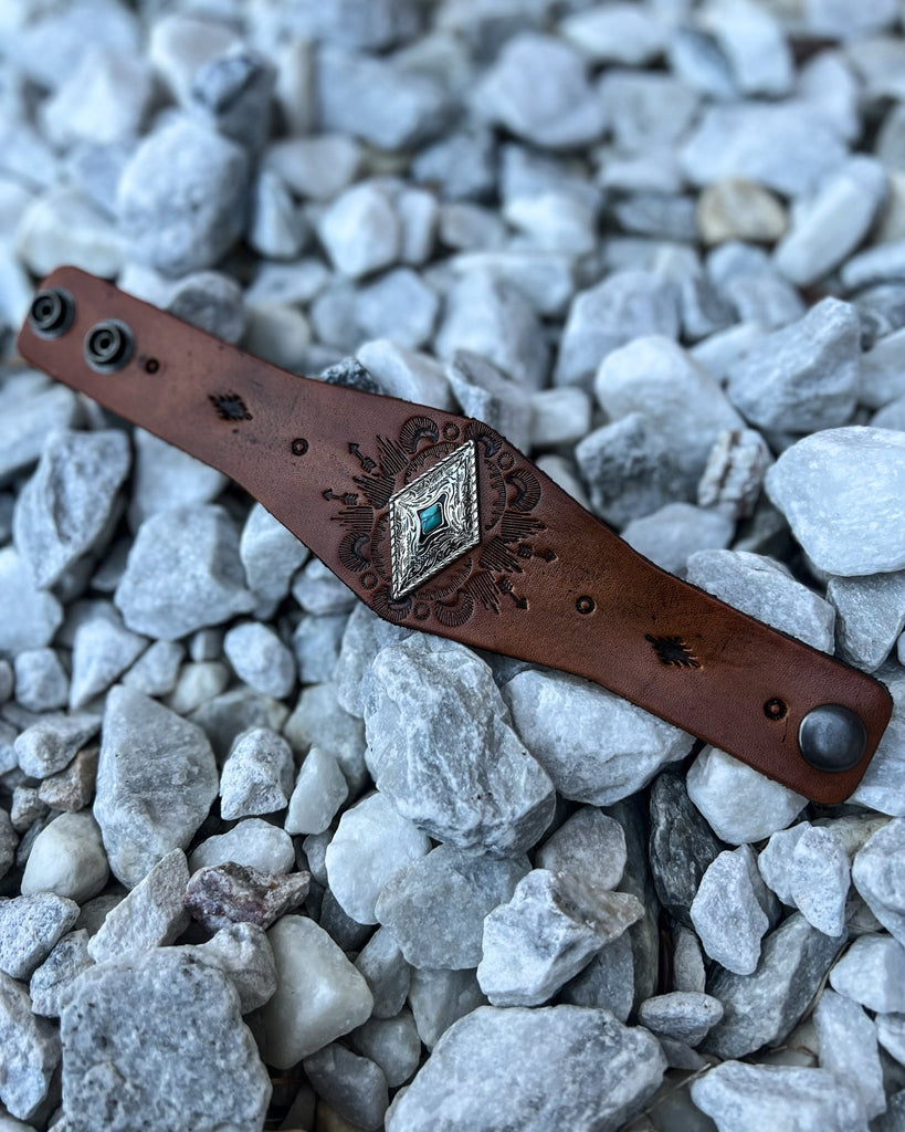BOHO CUFF BRACELET IN BROWN LEATHER